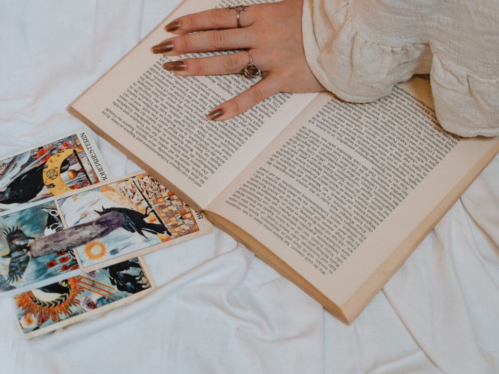 Wie Tarot und Esoterik von Medien normalisiert werden