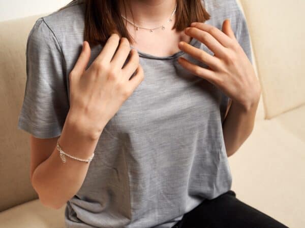 EFT Klopftechnik Kritik an Influencerinnen