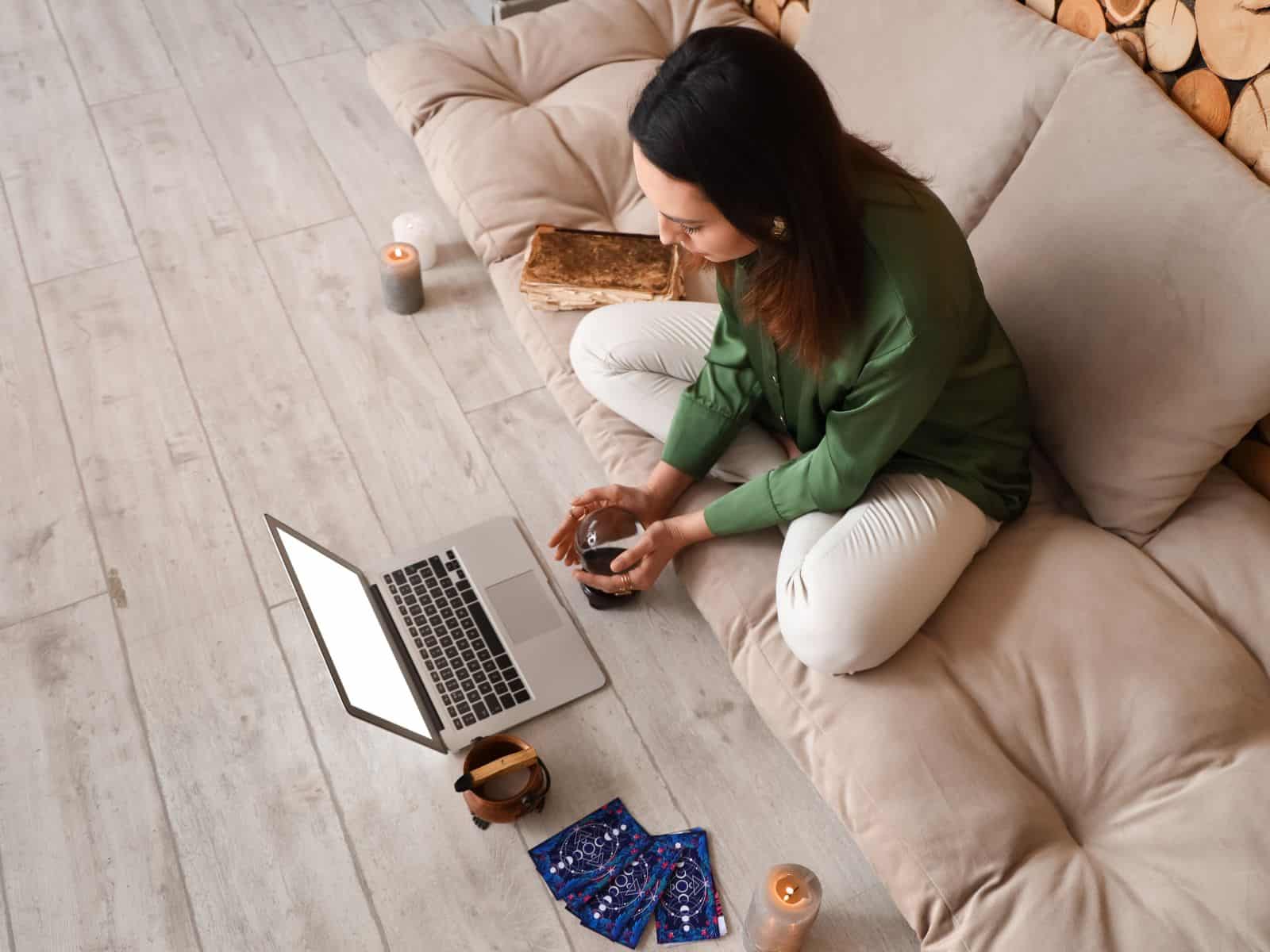 Spirituelle "Heilung" auf Social Media Kritik