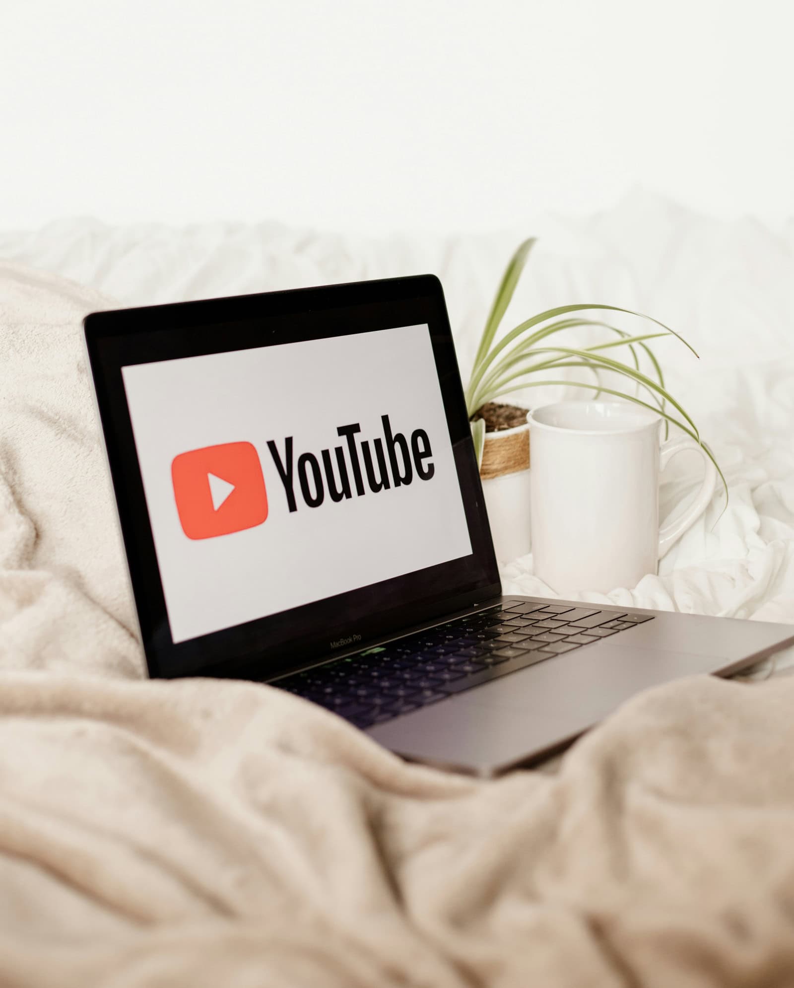 Gesichtslose Youtube-Videos als passives Einkommen - macht das Sinn