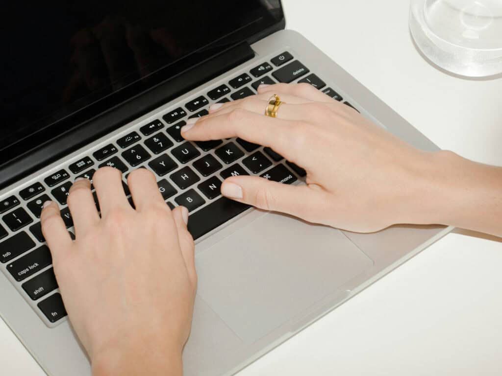 Passives Einkommen mit gesichtslosen Youtube-Videos? - Kritische Einordnung